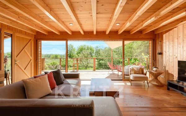 Villa contemporaine en bois – Élégance naturelle, calme et vue montagnes – 15 minutes de Bayonne