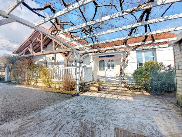 Maison de caractère - 200m² - 4 chambres - Saint Julien De Concelles