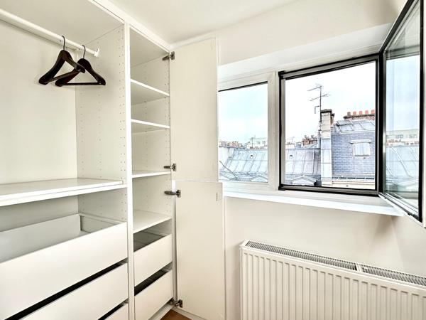 magnifique pied à terre au dernier étage entièrement rénové