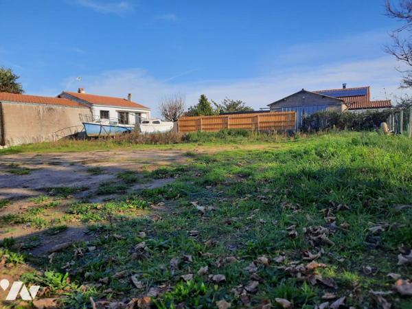 SALLERTAINE - Dans le bourg