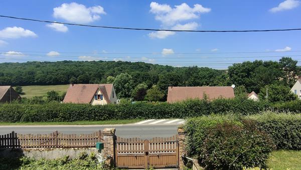 A 15 MN DE BEAUVAIS, MAISON DE CHARME RENOVEE DE 110 M² HAB AVEC VERANDA ET SOUS SOL TOTAL SUR 1000 M² CLOS  Beauvais (60000)