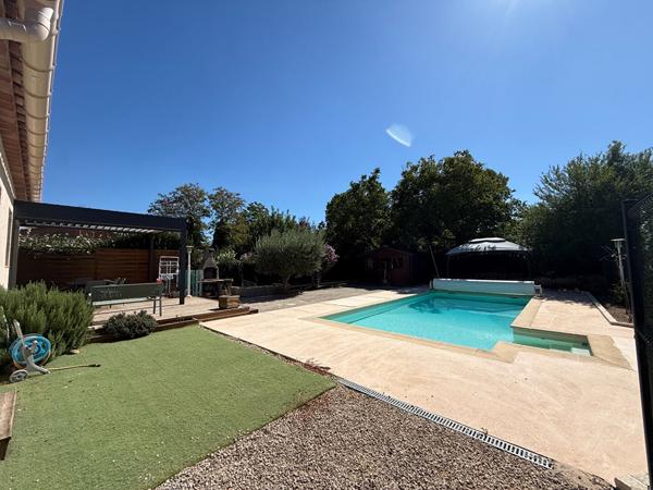 A VENDRE 83170 TOURVES MAISON PLAIN PIED TYPE 4 DE 76M² SUR 504 M² PISCINE