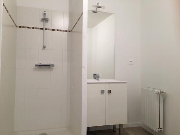 VERTOU - T1 AVEC BALCON ET PARKING