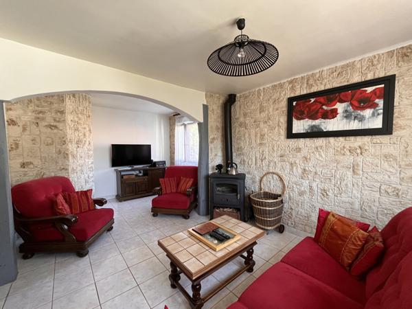Maison
                                                                                                                                                                                                                                                                                                                        6 pièce(s)                                                                                                                                                                                                          4 chambre(s)                                                                                                                                                                                                          150  m²