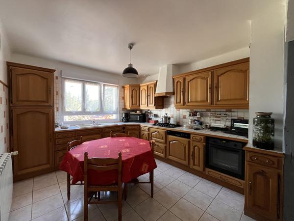 Maison
                                                                                                                                                                                                                                                                                                                        6 pièce(s)                                                                                                                                                                                                          4 chambre(s)                                                                                                                                                                                                          150  m²