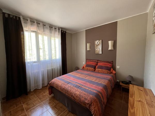 Maison
                                                                                                                                                                                                                                                                                                                        6 pièce(s)                                                                                                                                                                                                          4 chambre(s)                                                                                                                                                                                                          150  m²