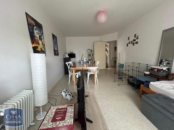 Appartement à louer 3 pièces 58.14m² Poitiers (86000)