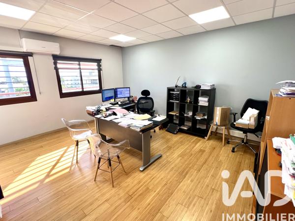 Murs commerciaux  à vendre 98 m² Le Port