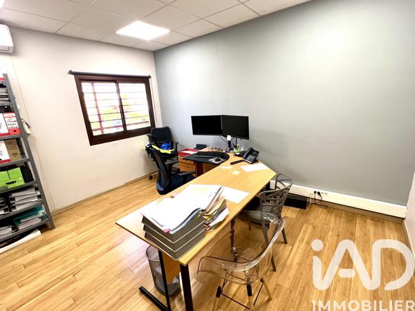 Murs commerciaux  à vendre 98 m² Le Port
