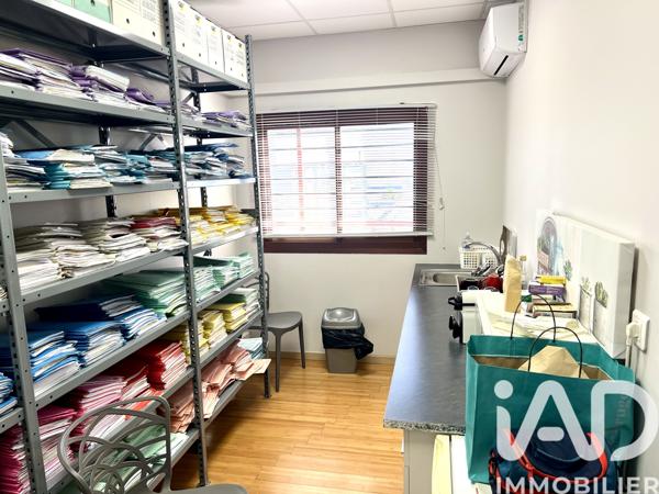 Murs commerciaux  à vendre 98 m² Le Port