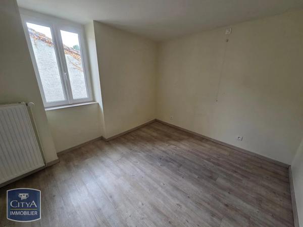Maison à louer 3 pièces 42.55m² Saint-Rémy-de-Chargnat (63500)