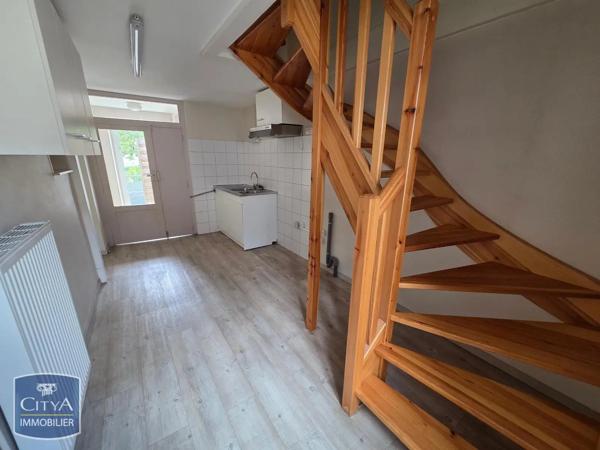 Maison à louer 3 pièces 42.55m² Saint-Rémy-de-Chargnat (63500)