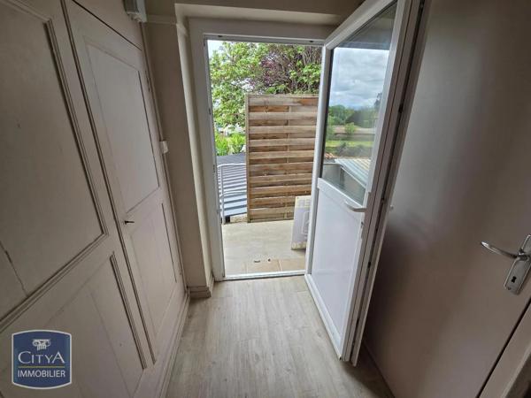Maison à louer 3 pièces 42.55m² Saint-Rémy-de-Chargnat (63500)