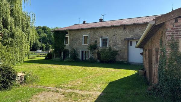 Maison de village en pierre