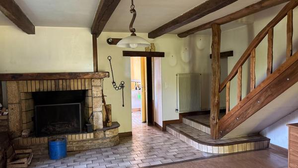 Maison de village en pierre