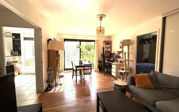 Appartement à vendre    2 pièces •  Tassin-la-Demi-Lune