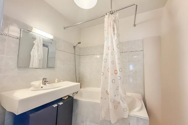 Toulouse (31200) (31000) TOULOUSE - SEPT DENIERS - Appartement 3 pièces avec Terrasse, Garage, Piscine et Gardien