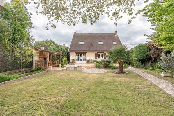 Vente                                                      Maison
                        
                     6 pièces                      142 m2                     à Boissy-Saint-Léger