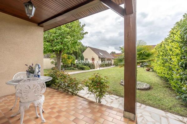 Vente                                                      Maison
                        
                     6 pièces                      142 m2                     à Boissy-Saint-Léger