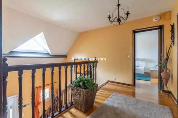 Vente                                                      Maison
                        
                     6 pièces                      142 m2                     à Boissy-Saint-Léger