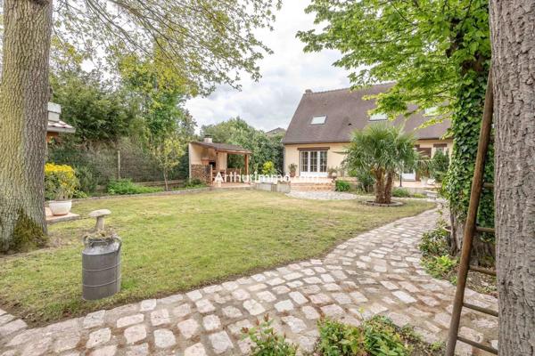 Vente                                                      Maison
                        
                     6 pièces                      142 m2                     à Boissy-Saint-Léger