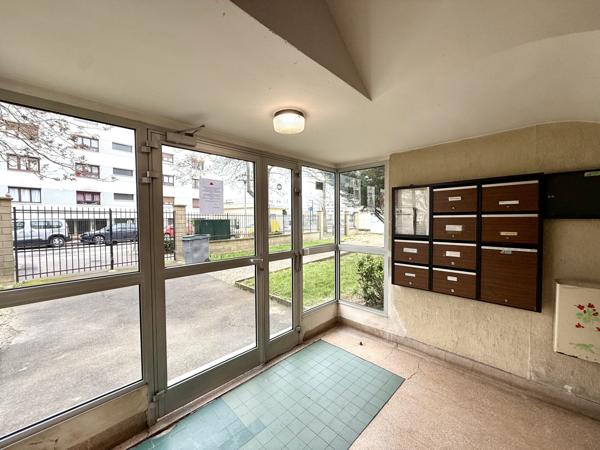 Le Blanc-Mesnil (93150) Appartement 3 Pièces avec cave refait à neuf à 2min du métro 17