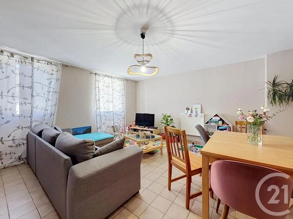 Immeuble à vendre  220 m 2   PAMIERS  - 09