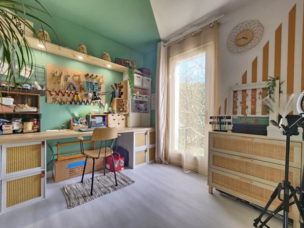 À VENDRE ILE D'OLERON – Maison individuelle coup de cœur 5 pièces 114m² – Terrain clos & terrasse + Garage – 417 000 € FAI