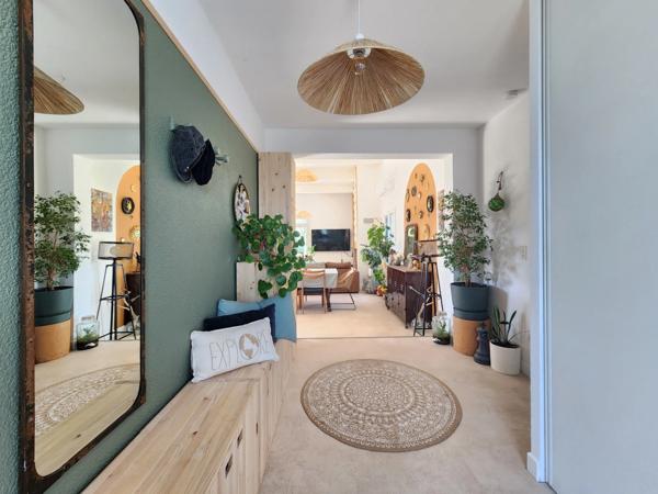 À VENDRE ILE D'OLERON – Maison individuelle coup de cœur 5 pièces 114m² – Terrain clos & terrasse + Garage – 417 000 € FAI