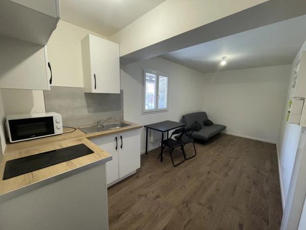 Location Studio 1 pièces 17 m2 à Saint-Quentin
