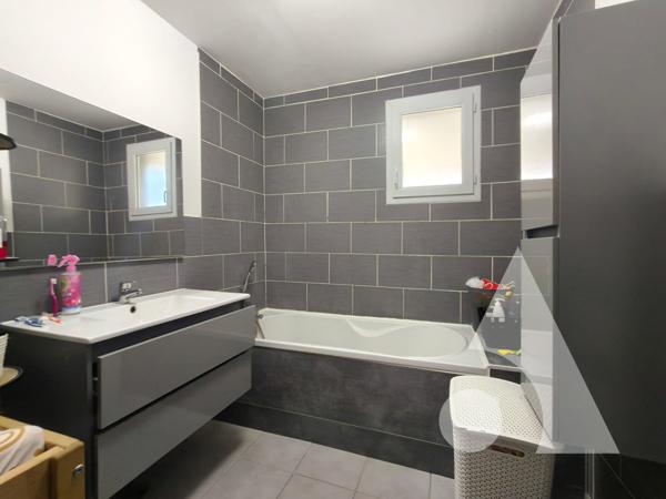 Maison 5 pièces 97.6 m2