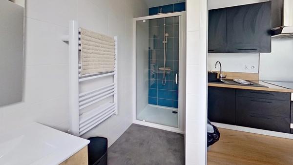 AGEN – MAISON 180 M² – 3 LOGEMENTS – 3 GARAGES – INVESTISSEMENT LOCATIF