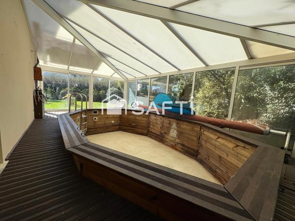 MAISON DE 112 M2, 3 CHAMBRES A 300M DE KERVOYAL SUR TERRAIN DE 800M2