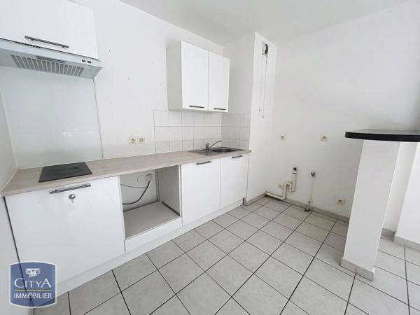 Appartement à louer 2 pièces 40.6m² Nîmes (30000)