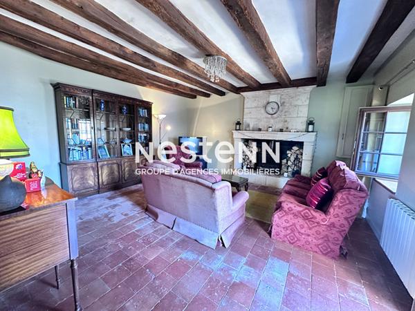 Vente propriété de charme dans la Vallée du Loir avec maison principale de 104 m² et gîte indépendant de 44 m², grand terrain verdoyant à Vaas (72500)