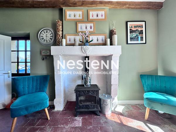 Vente propriété de charme dans la Vallée du Loir avec maison principale de 104 m² et gîte indépendant de 44 m², grand terrain verdoyant à Vaas (72500)
