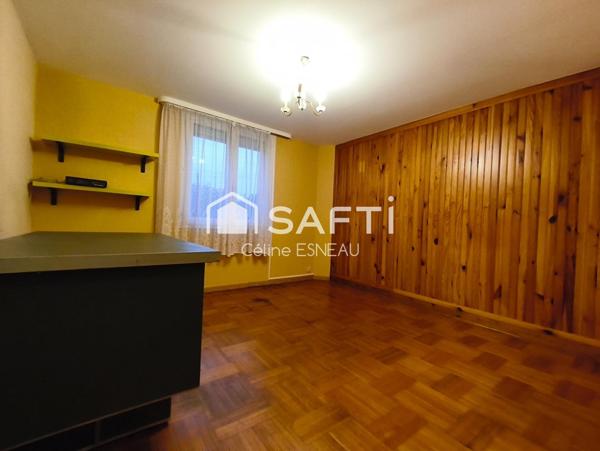 MAISON 94 M² - 3CH - GARAGE - DEPENDANCES - JARDIN