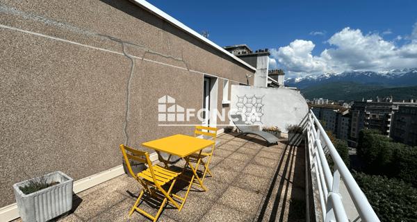 Location Studio meublé 38.15 m² - Grenoble 38000