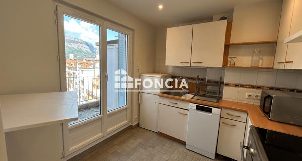 Location Studio meublé 38.15 m² - Grenoble 38000