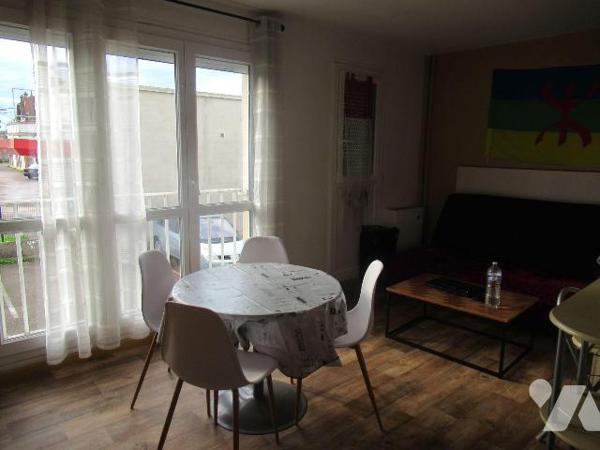 Appartement à Vendre à Saint-Julien-les-Villas (10800) en Aube (10)
Nous vous proposons à la v...
