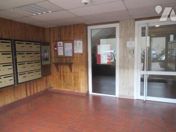 Appartement à Vendre à Saint-Julien-les-Villas (10800) en Aube (10)
Nous vous proposons à la v...