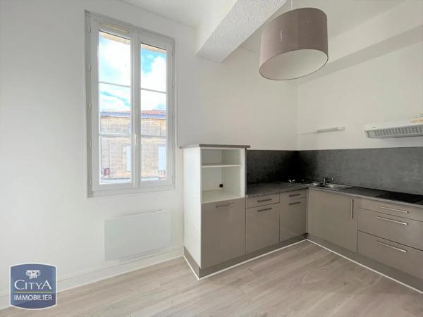 Appartement à louer 2 pièces 35.5m² Coutras (33230)