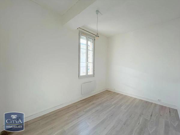 Appartement à louer 2 pièces 35.5m² Coutras (33230)