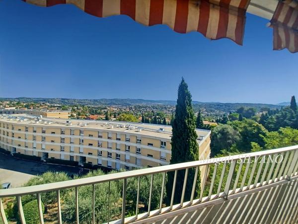 4 pièces traversant vue mer GRASSE SUD dernier étage