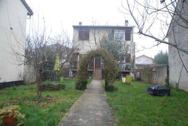 Maison  5 pièce(s) 140 m2