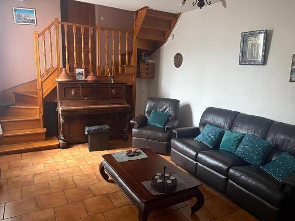 Maison  5 pièce(s) 140 m2