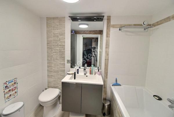 Appartement T2 bis / T3 en duplex - Secteur Les Carmes Saint-Étienne - Double destination : habitation et professionnelle