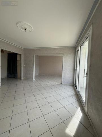 Appartement à louer à Laval en Mayenne (53000), ref : 53003-L28