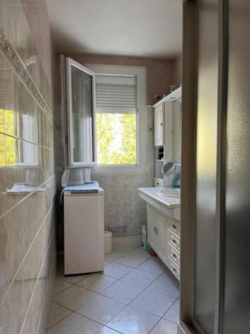 Appartement à louer à Laval en Mayenne (53000), ref : 53003-L28