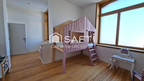 Maison de caractère Individuelle 300m² à Merville